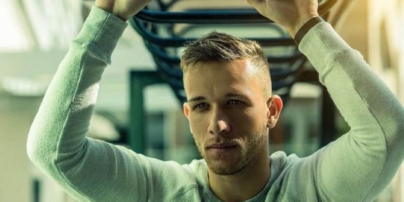 对他本人 对他本人