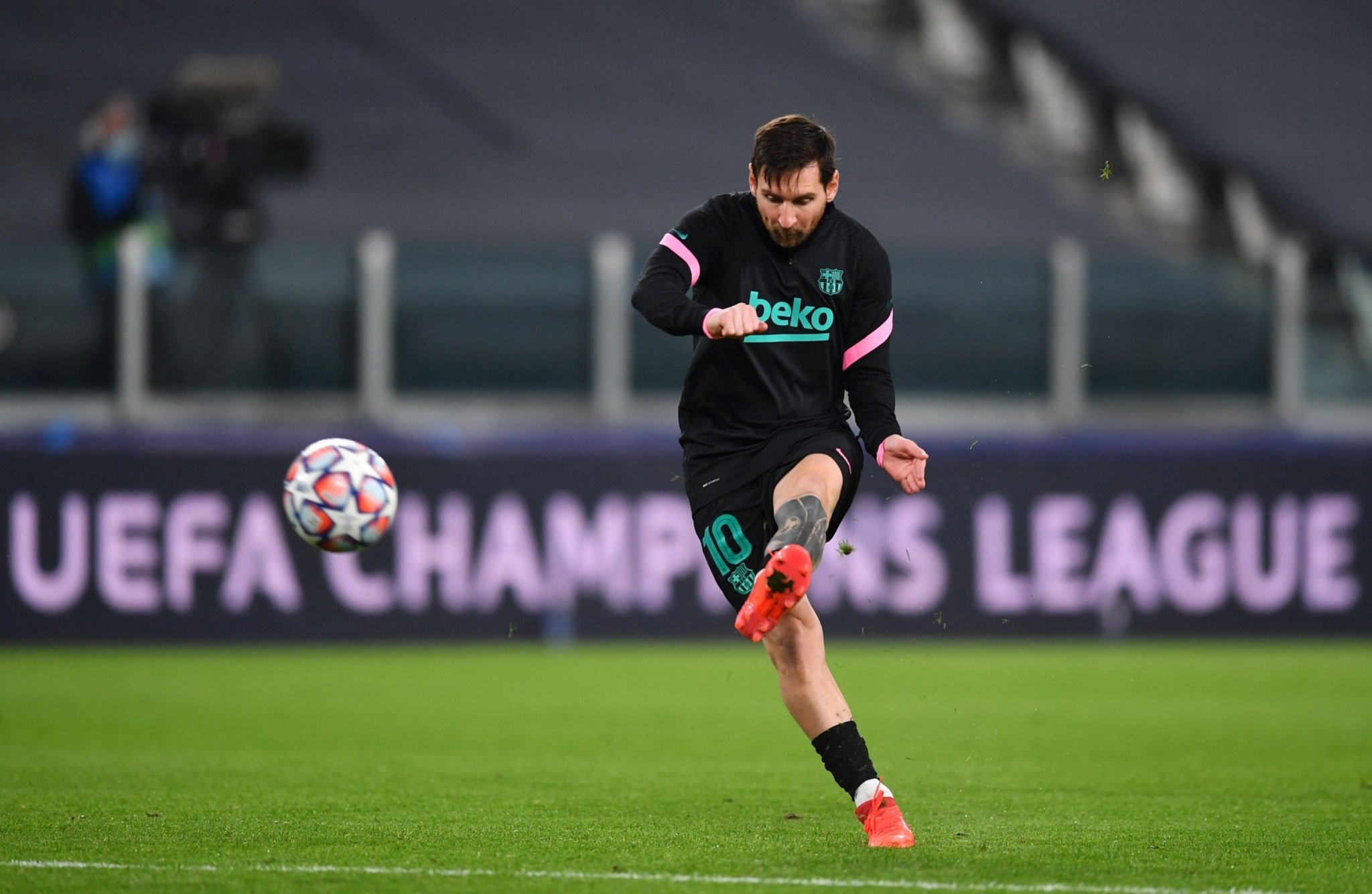 他在球队的 他在球队的