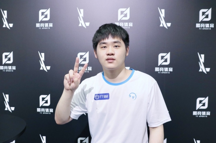 快船老板鲍 快船老板鲍